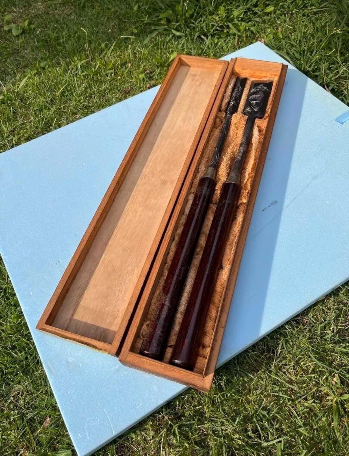 Japanese Flat Chisel Set Crane Engraving 20cm Blade with Wooden Case