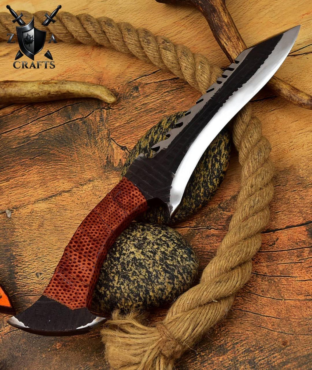 Hand-Forged Carbon Steel Bowie Knife: Custom Hunting Blade & Leather Sheath