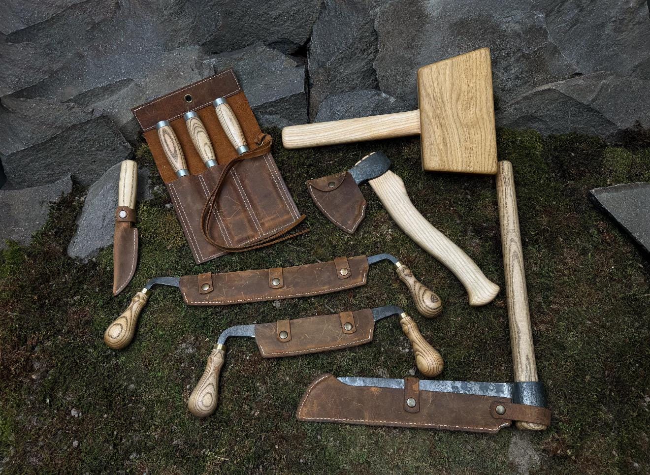 10 pieces pack Artisan Wood Carving Set – Axe, Mallet, Chisels  Knives for Spoon & Bowl Making