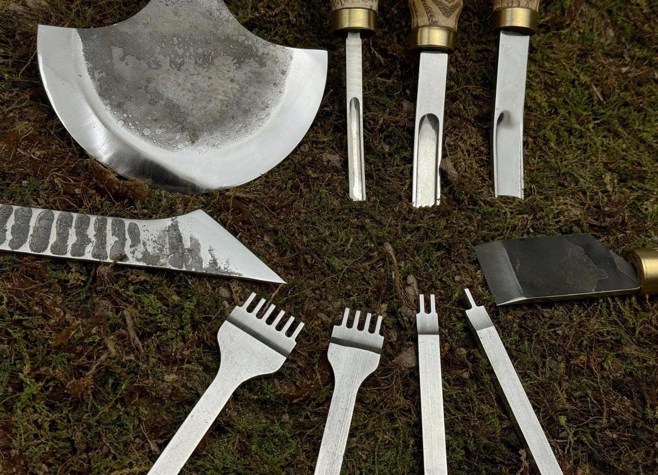 Professional Leatherworking Tool Kit – Cutting Knife, Beveler, Stitching Chisels & Accessories