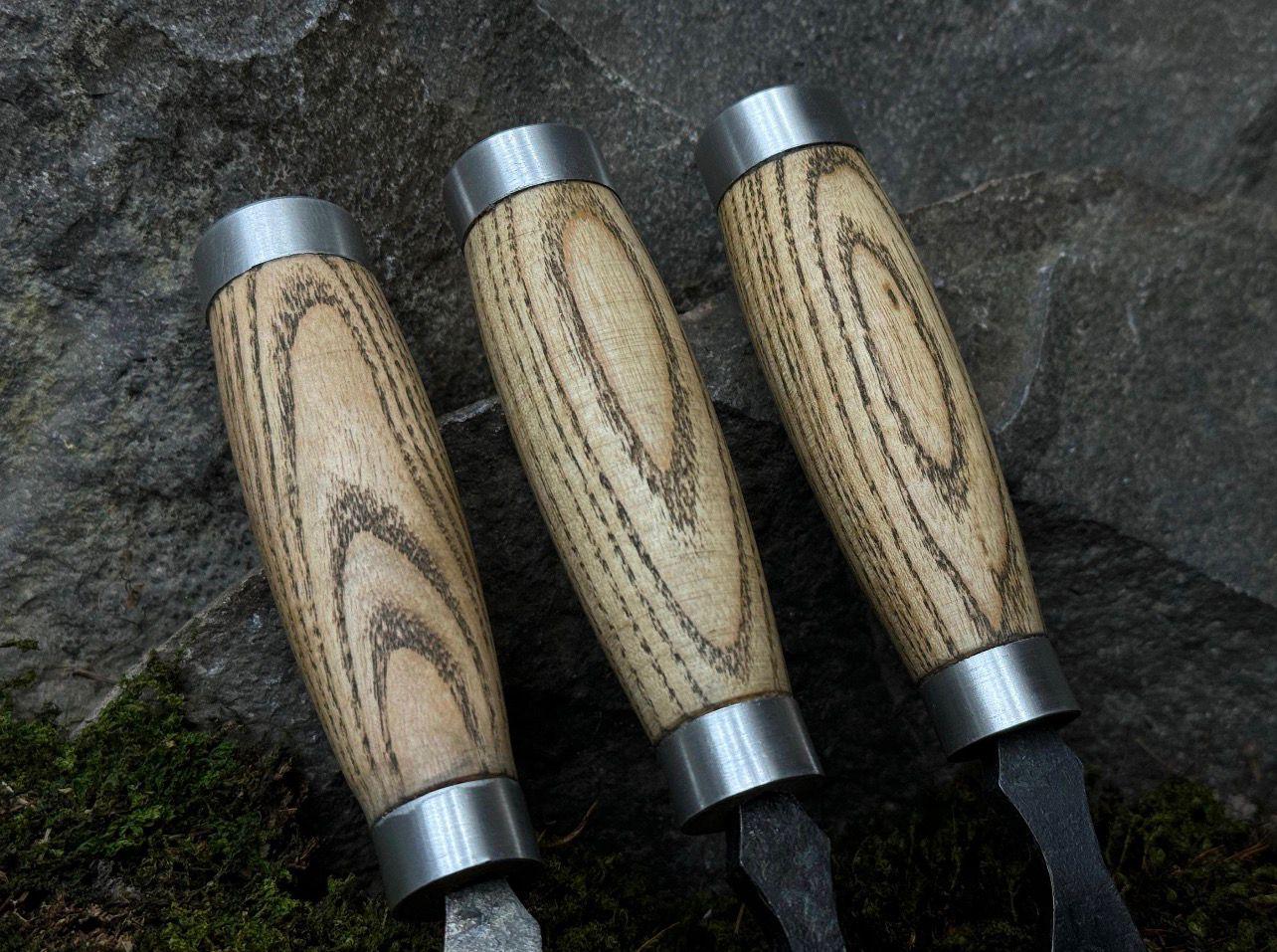 Hand Forged Wood Carving Gouges: High-Carbon Steel Chisels with Leather Roll