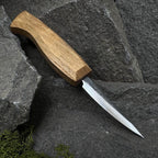 This sloyd knife comes with a leather case and is a whittling knife perfect for wood carving. It’s also a utility knife ideal