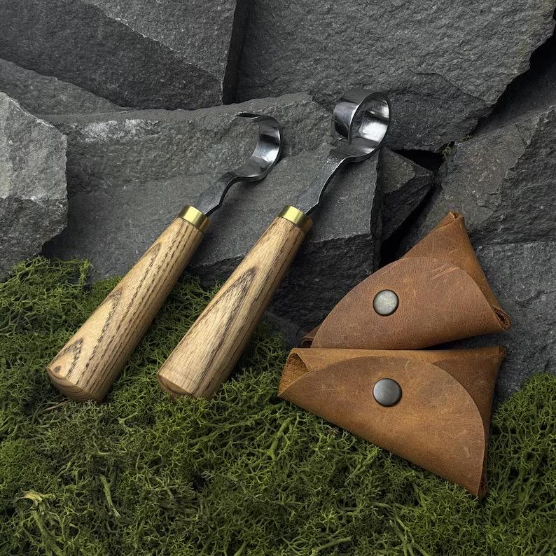 Carving hooks and scorpion knives with leather cases, spoon and bowl carving knives, wood carving knives and hand-forged tools made from car